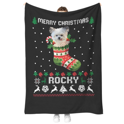 Customize_Name_Merry_Christmas_V_Blanket_Model_Mockup.png